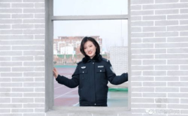 警花快递小姐姐,传递温暖与正义